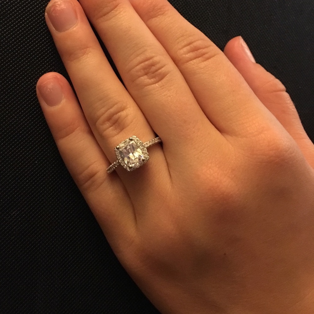 SALE❤️NWT Simulated Diamond Ring 6 7 - Picture 1 of 3